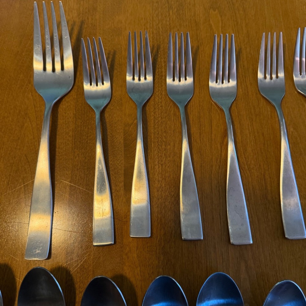 Gourmet Settings Flatware Set GS Stainless Silver Good Brushed Modern Cutlery